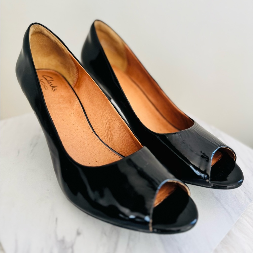 Clarks Indigo Black Patent Leather Peep Toe Heels, Comfort Ortho, Size 10, NWT